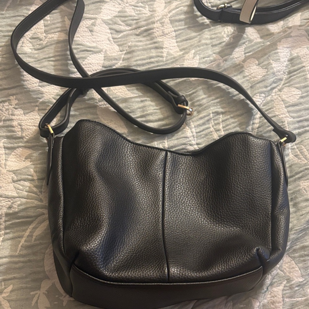 Elegant Black Leather Shoulder Bag
